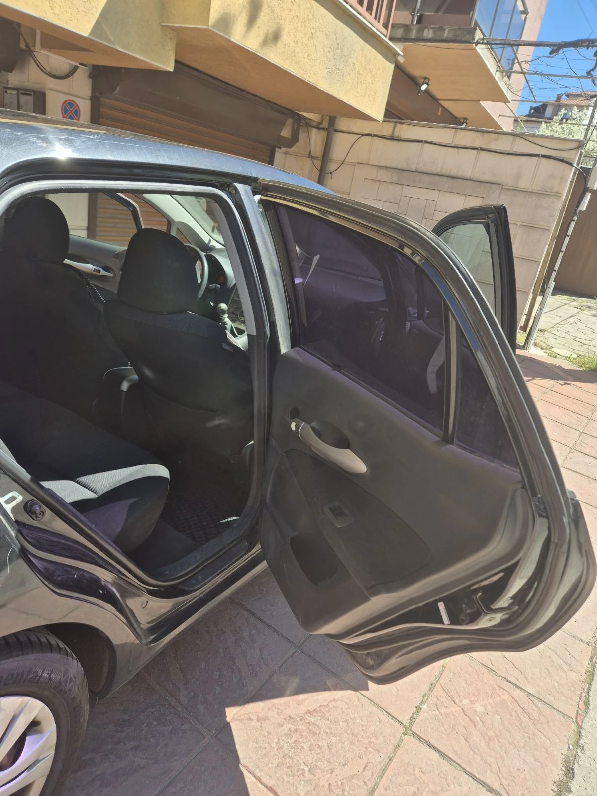 Toyota Auris, снимка 3 - Автомобили и джипове - 54478338
