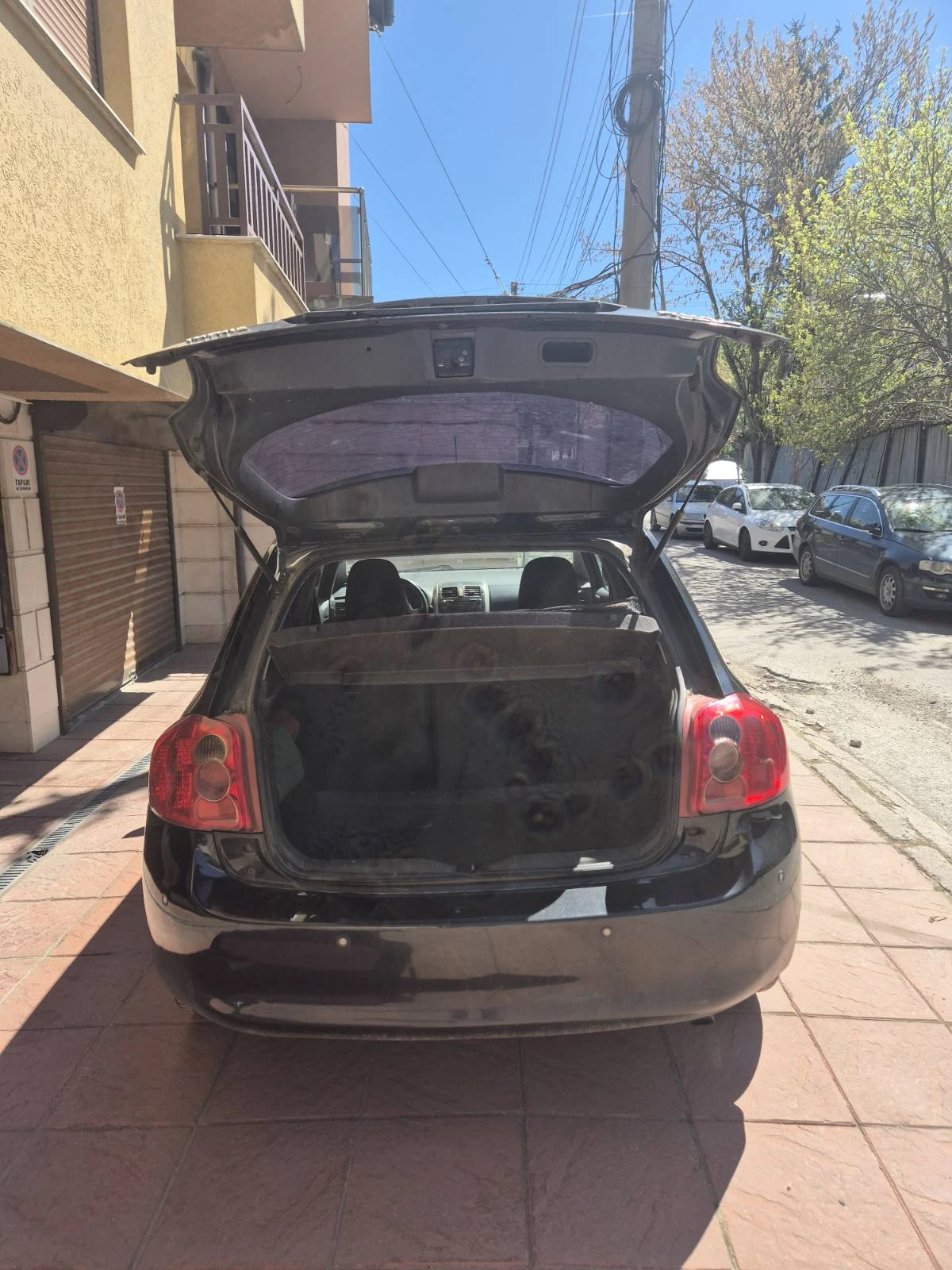 Toyota Auris, снимка 10 - Автомобили и джипове - 54478338