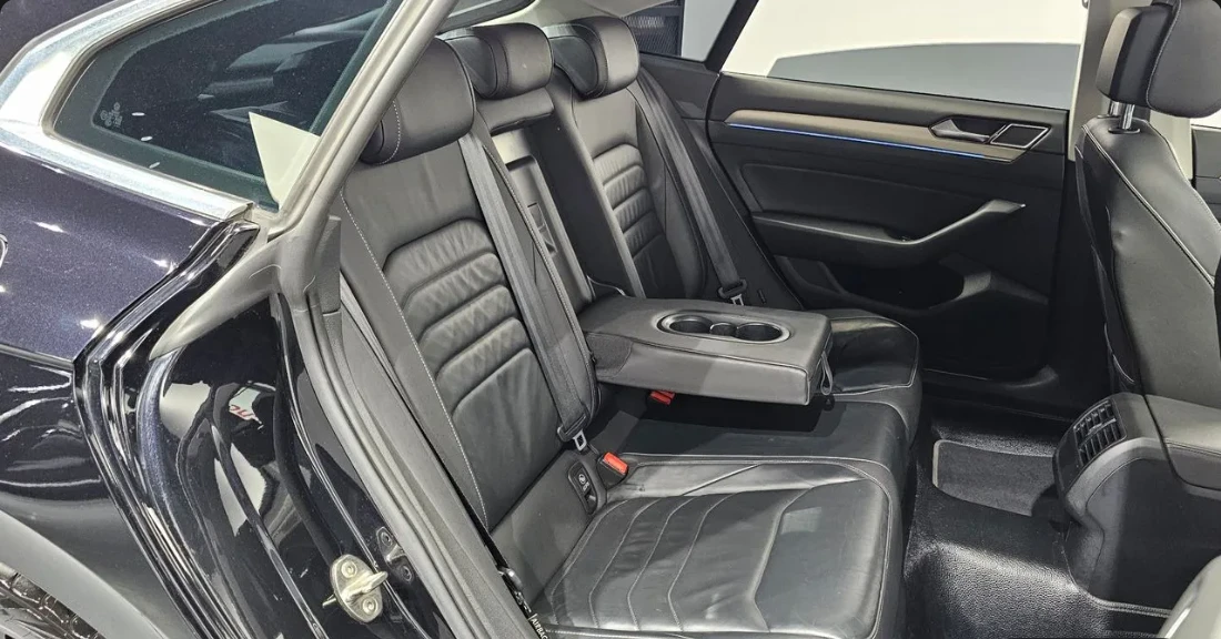 VW Arteon 2.0 TDI PREMIUM, снимка 15 - Автомобили и джипове - 54508377