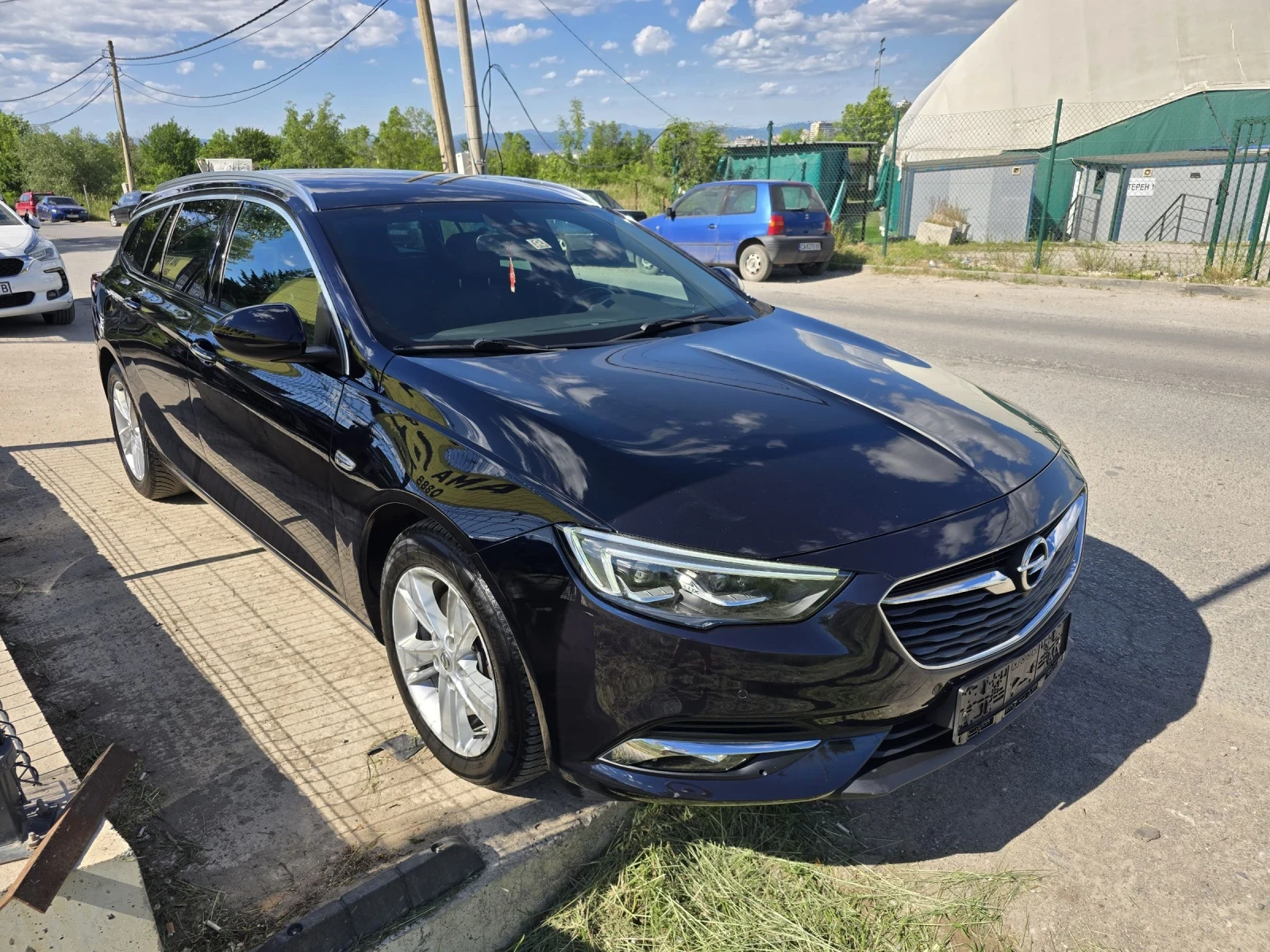 Opel Insignia 2, 0 CDTI/LED/INNOVATION/CAMERA/GERMANY/РЕАЛНИ КМ, снимка 3 - Автомобили и джипове - 54713619