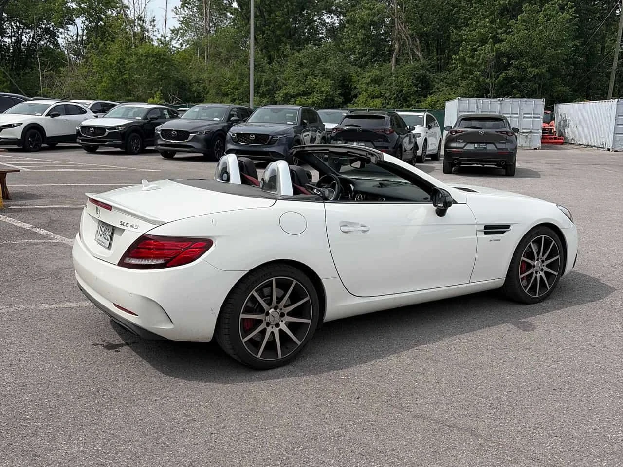 Mercedes-Benz SLC * AMG 43 * АВТОКРЕДИТ * ОТ ПРЕДСТАВИТЕЛСТВО, снимка 4 - Автомобили и джипове - 54784377