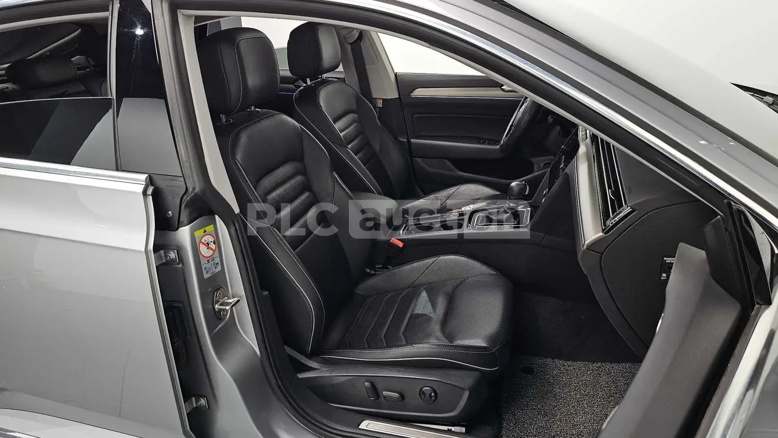 VW Arteon PRESTIGE HEAD UP/360/PANORAMA/ПОДГРЕВ/ОБДУХВАНЕ/, снимка 16 - Автомобили и джипове - 55156650