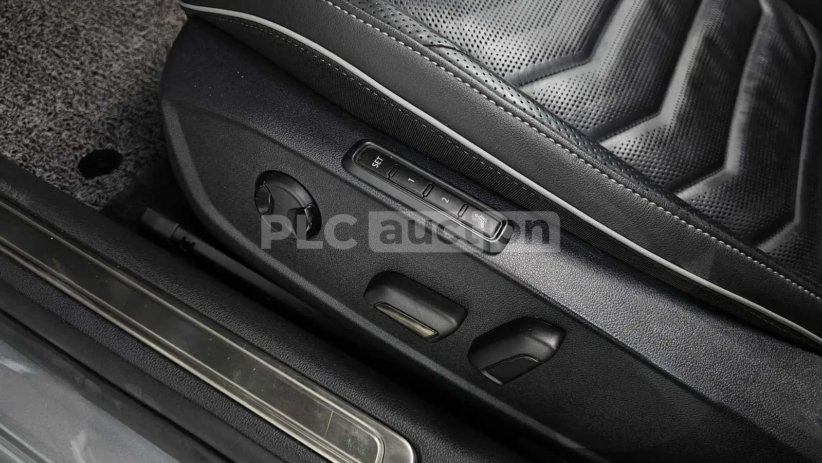 VW Arteon PRESTIGE HEAD UP/360/PANORAMA/ПОДГРЕВ/ОБДУХВАНЕ/, снимка 13 - Автомобили и джипове - 55156650