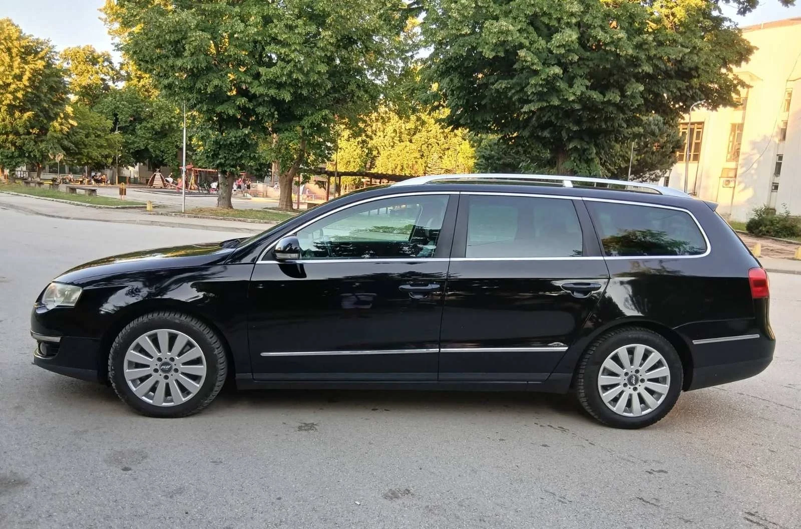 VW Passat 2.0 TDI, снимка 6 - Автомобили и джипове - 55339263