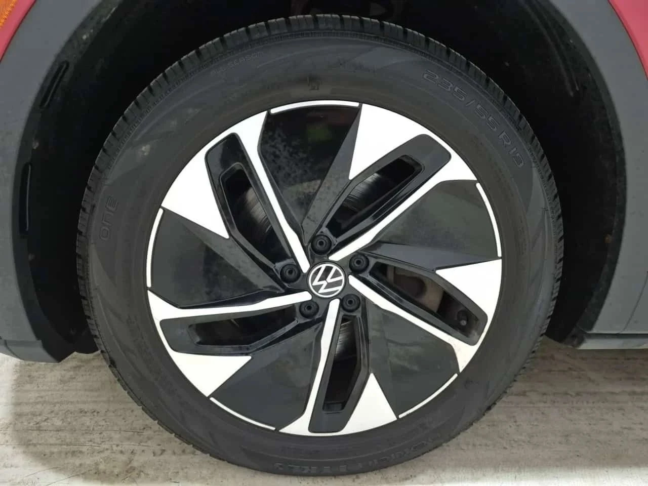 VW ID.4 PRO* Back cam* 4x4* Подгрев* Hard top* , снимка 6 - Автомобили и джипове - 55548127