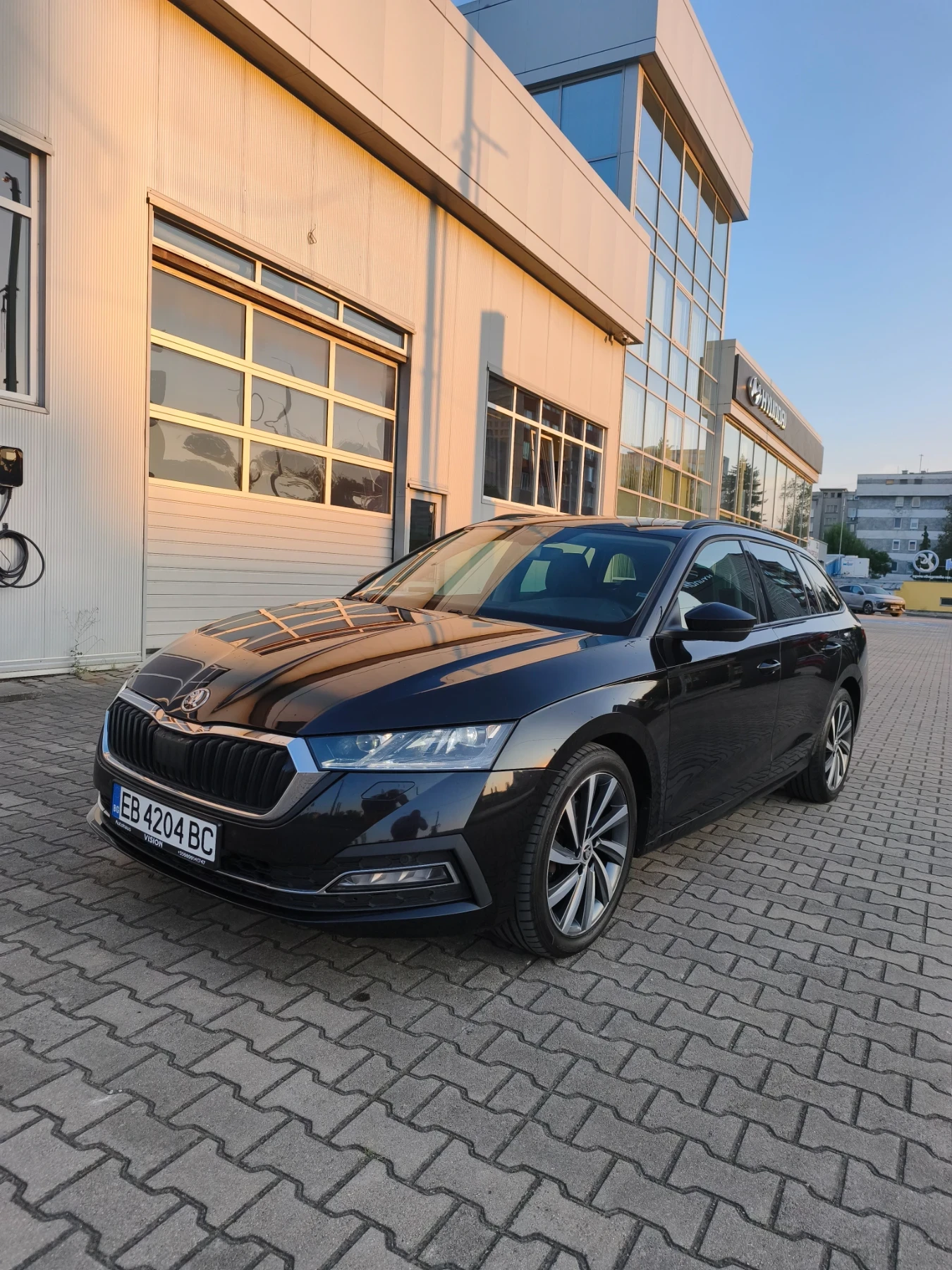 Skoda Octavia 2.0 TDI 150 к.с.MATRIX DIGITAL COCKPIT LED , снимка 6 - Автомобили и джипове - 55616981