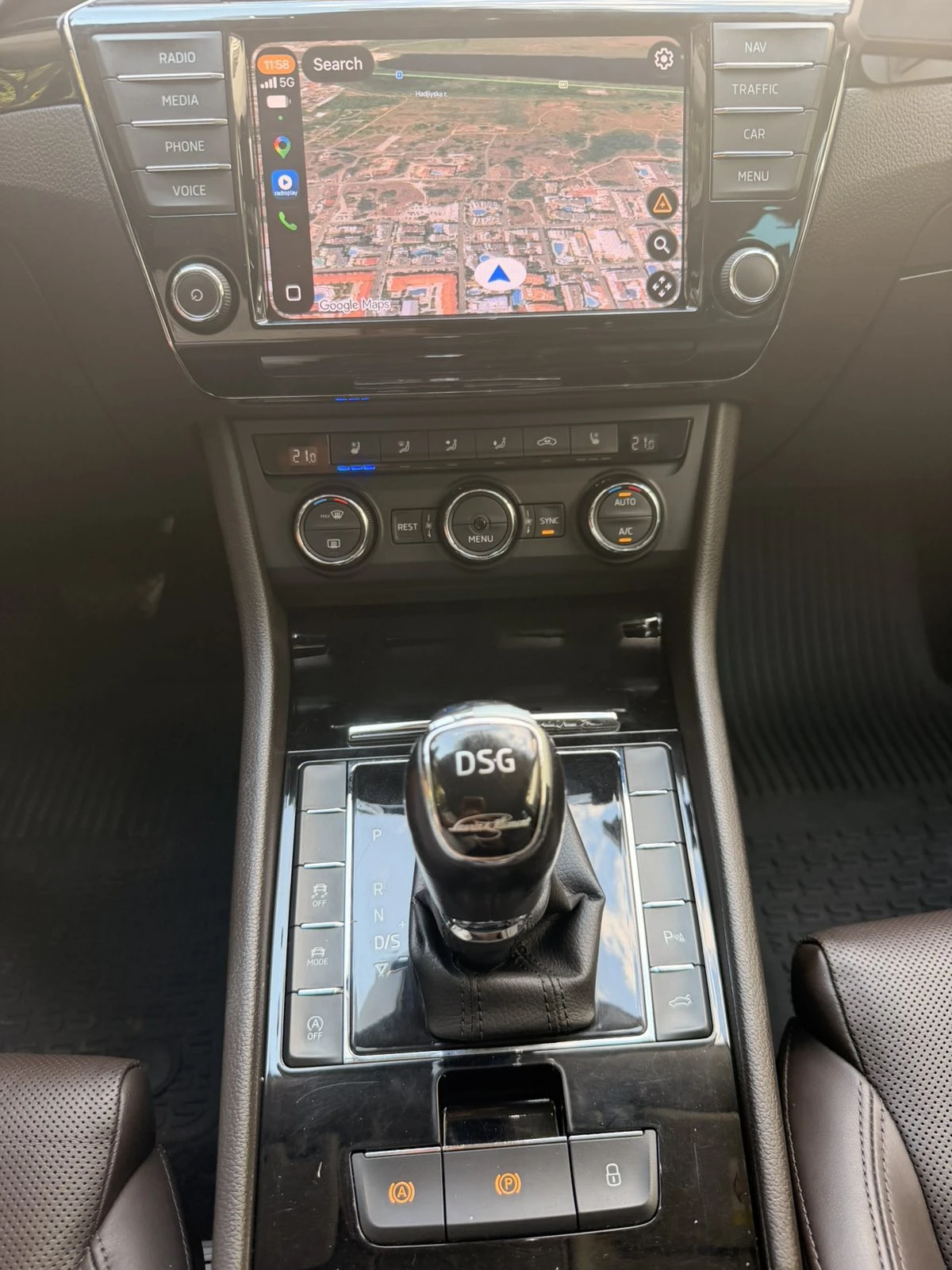 Skoda Superb L&K 4х4, снимка 10 - Автомобили и джипове - 55799672