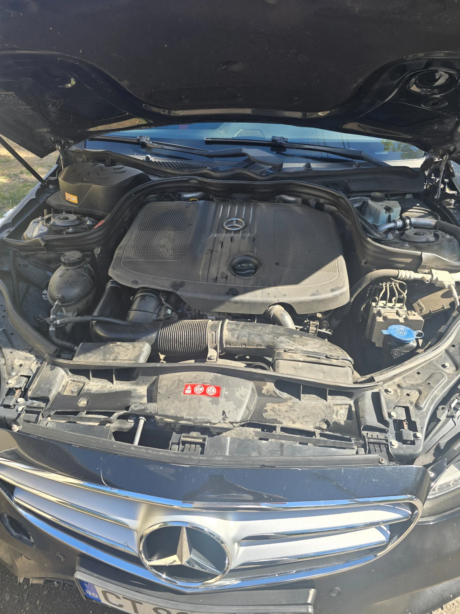 Mercedes-Benz E 200, снимка 9 - Автомобили и джипове - 56416651