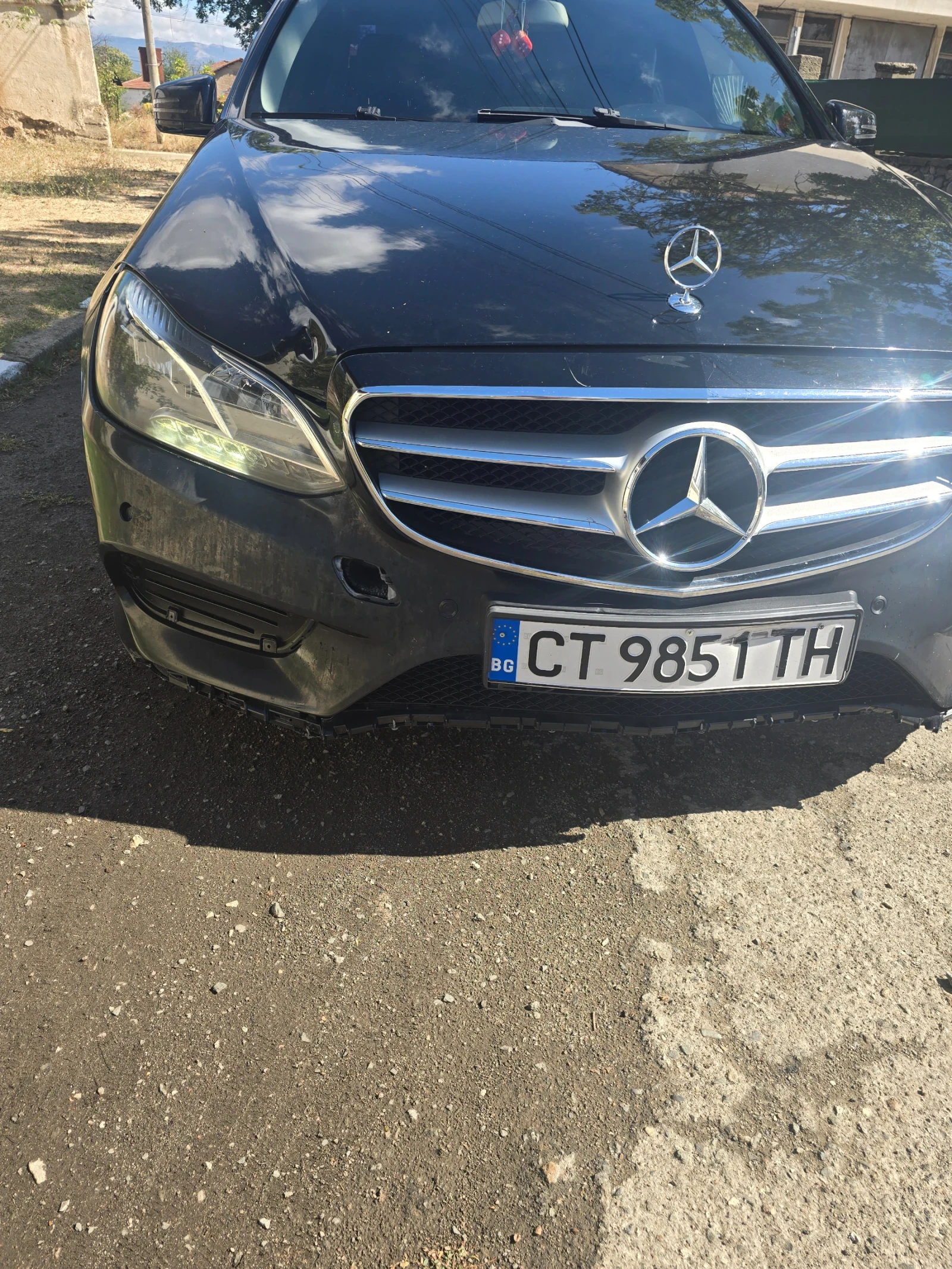 Mercedes-Benz E 200, снимка 3 - Автомобили и джипове - 56416651