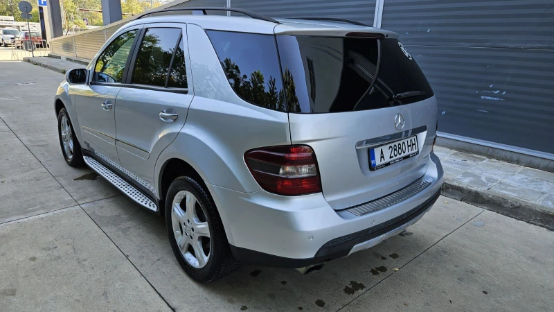 Mercedes-Benz ML 320 4 Matic, снимка 3 - Автомобили и джипове - 47462137