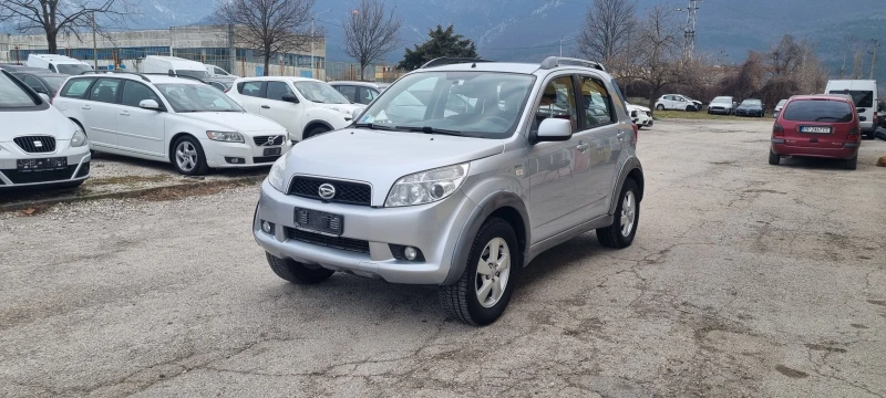 Daihatsu Terios 1.3I 4X4 KLIMA GAZ ITALY, снимка 1 - Автомобили и джипове - 49470859