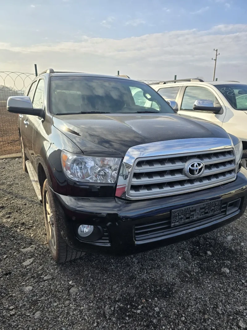 Toyota Sequoia Platinum, снимка 2 - Автомобили и джипове - 52875552