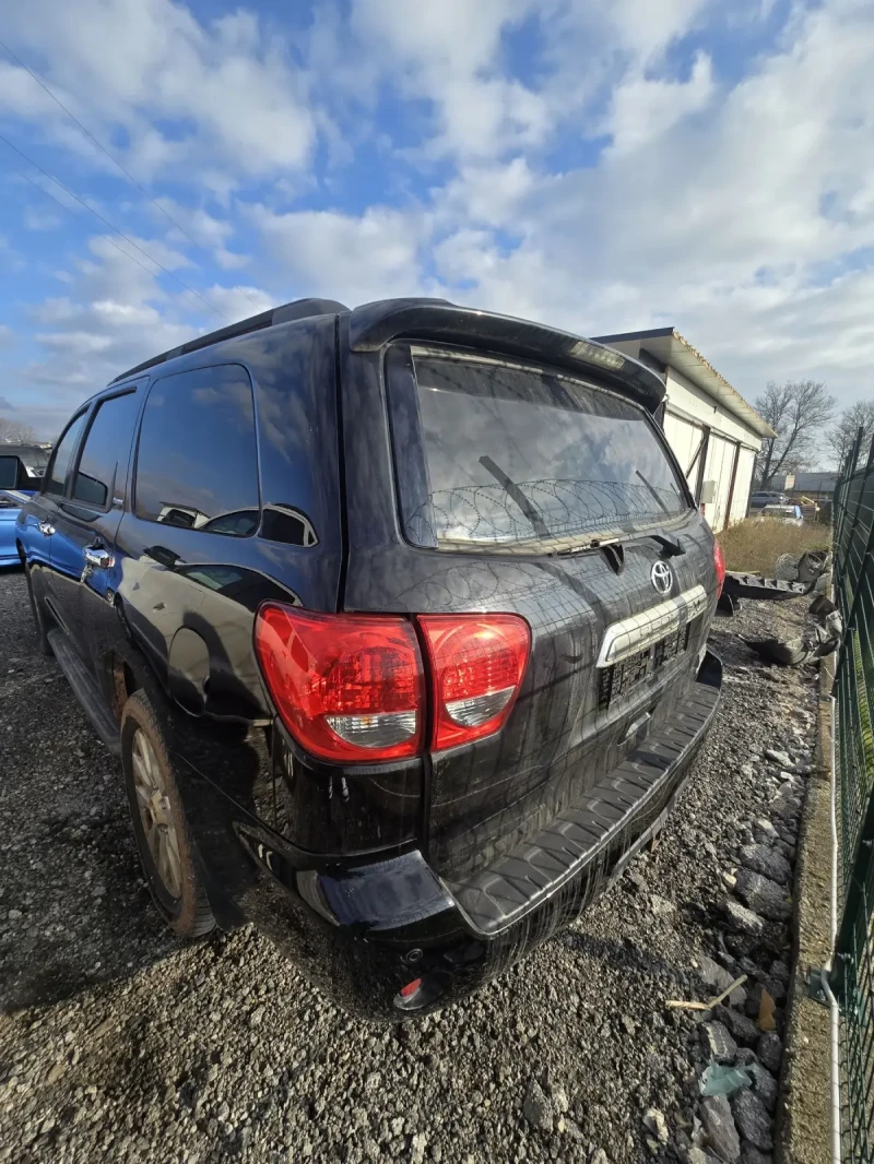 Toyota Sequoia Platinum, снимка 4 - Автомобили и джипове - 52875552
