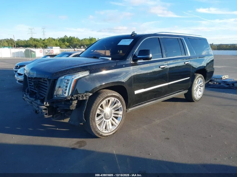 Cadillac Escalade 6.2L V-8 DI, VVT, 420HP 4X2 Drive, снимка 2 - Автомобили и джипове - 53052552