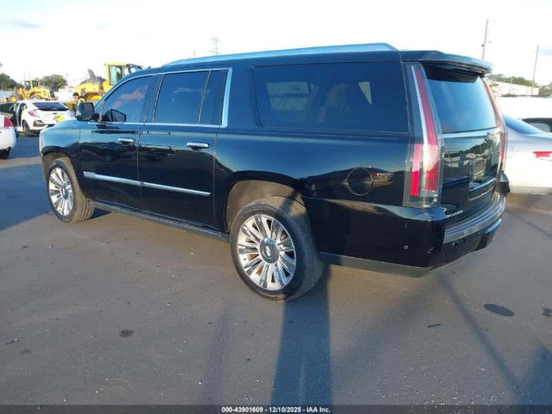 Cadillac Escalade 6.2L V-8 DI, VVT, 420HP 4X2 Drive, снимка 10 - Автомобили и джипове - 53052552