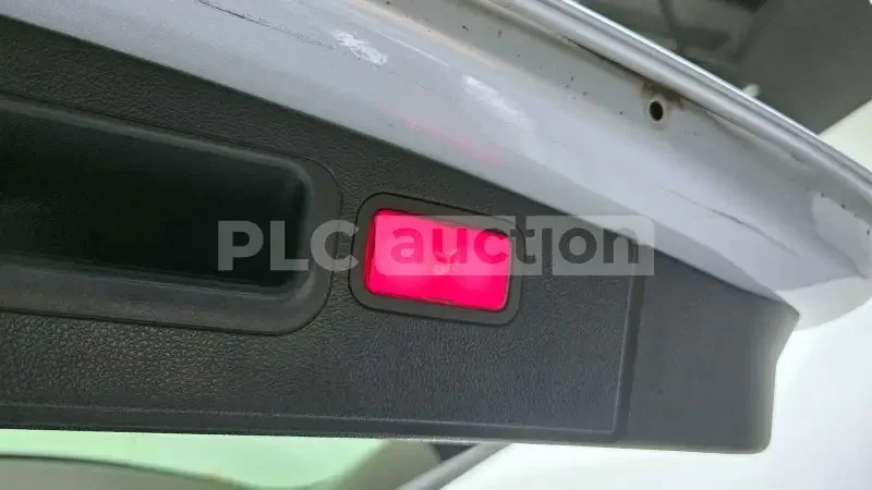 Mercedes-Benz ML 63 AMG, снимка 13 - Автомобили и джипове - 54400962