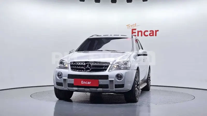 Mercedes-Benz ML 63 AMG, снимка 4 - Автомобили и джипове - 54400962
