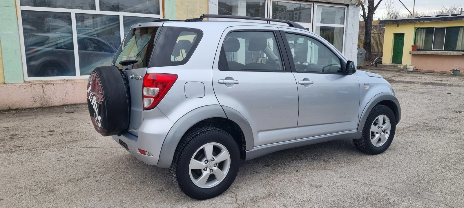 Daihatsu Terios 1.3I 4X4 KLIMA GAZ ITALY - изображение 5