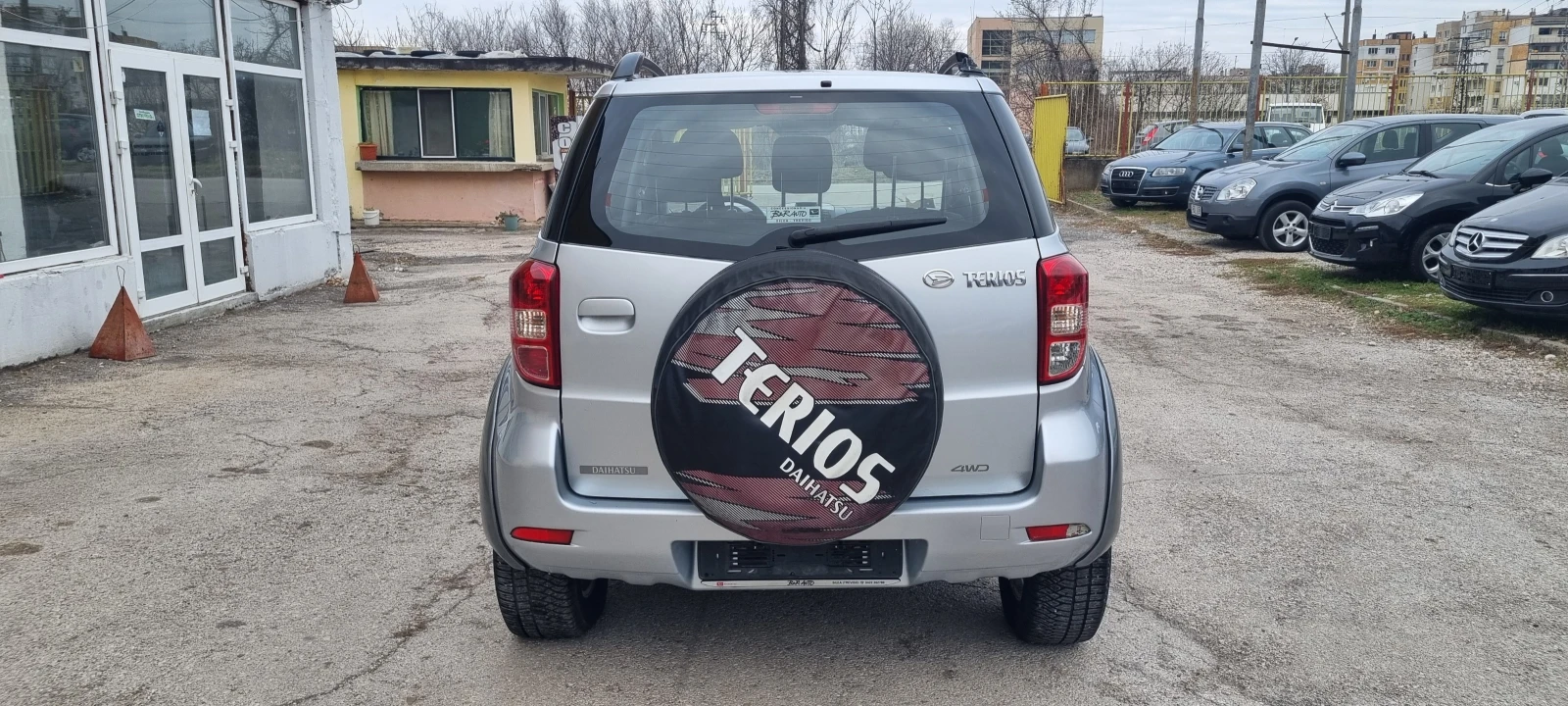 Daihatsu Terios 1.3I 4X4 KLIMA GAZ ITALY - изображение 6