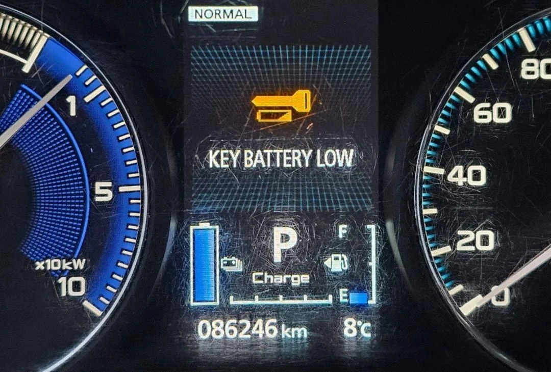 Mitsubishi Outlander PHEV   | Mobile.bg   17