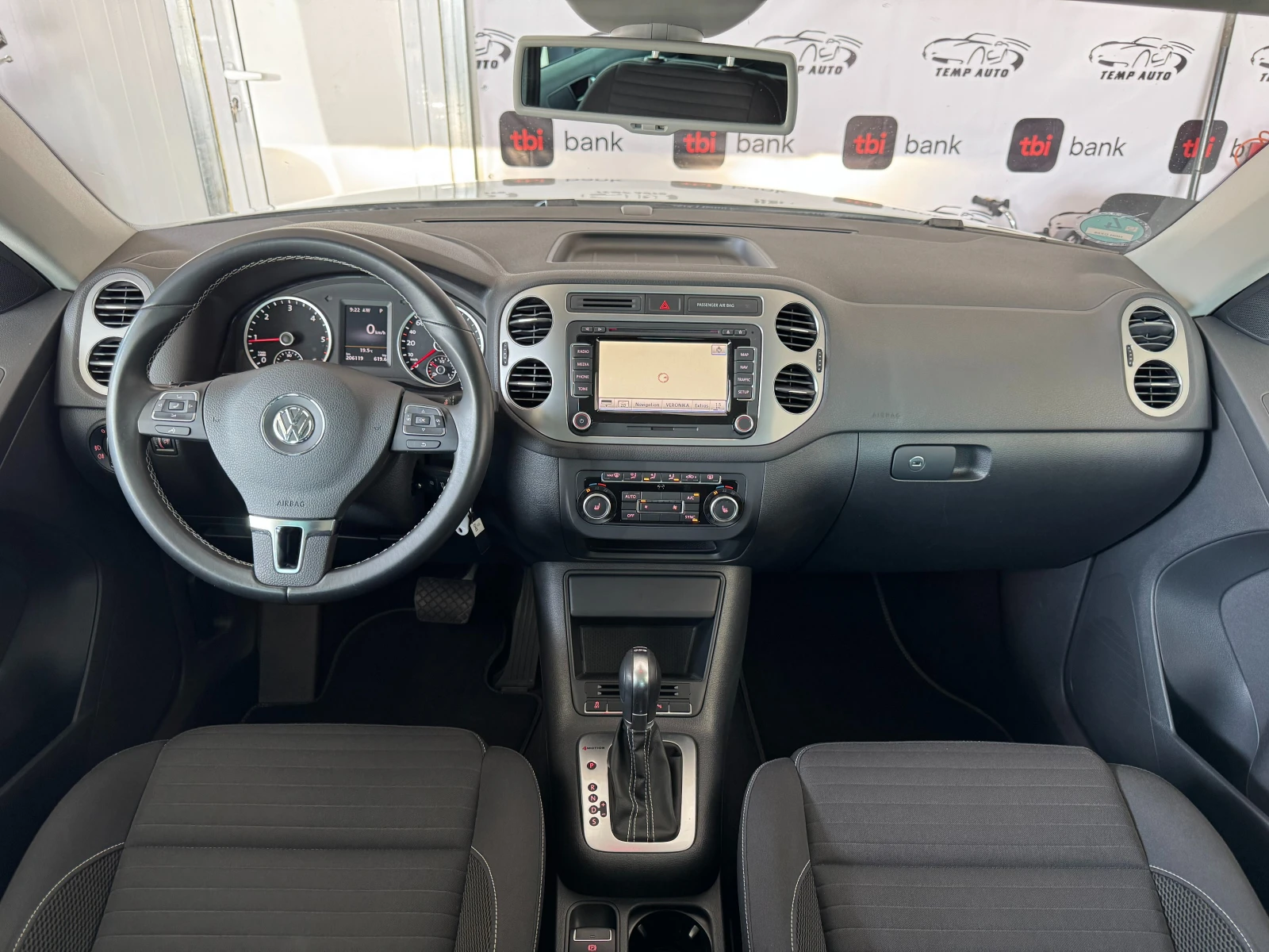 VW Tiguan 2.0TDI* 140к.с* СЕРВИЗНА К-КА С ПЪЛНА ИСТОРИЯ В VW - изображение 9