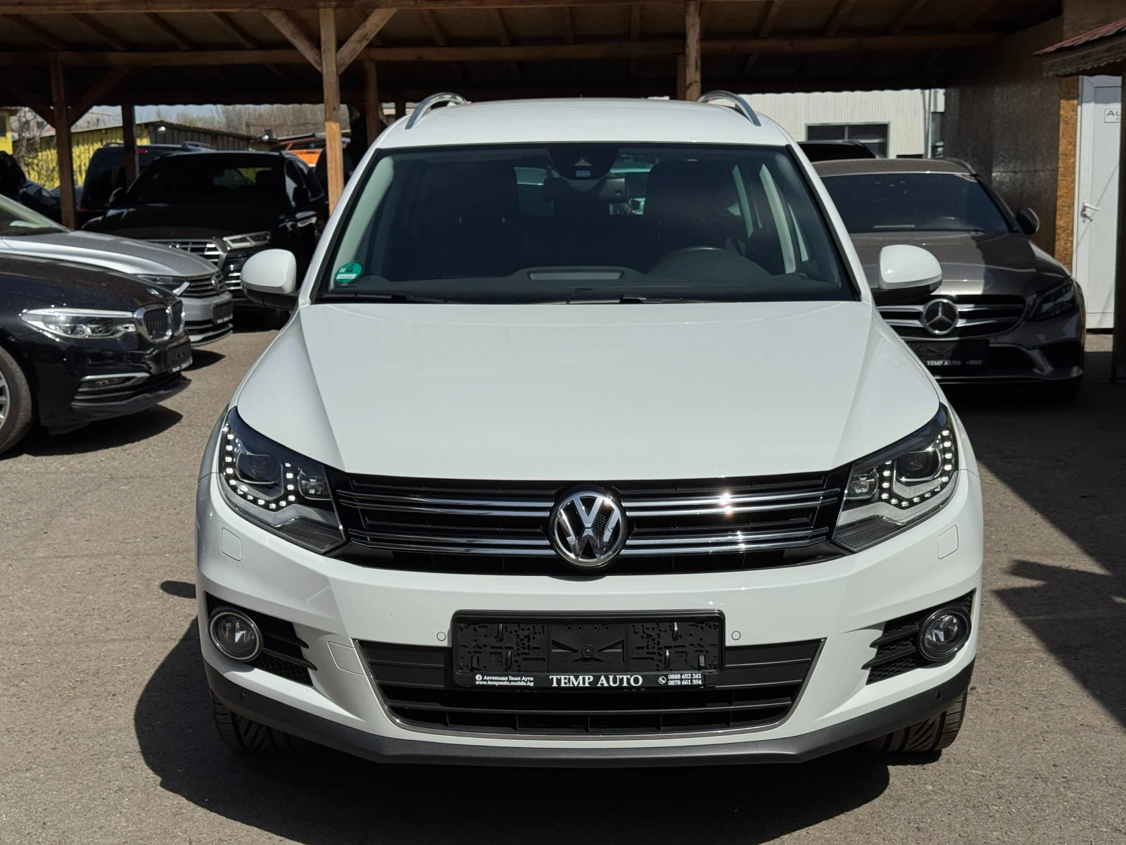 VW Tiguan 2.0TDI* 140к.с* СЕРВИЗНА К-КА С ПЪЛНА ИСТОРИЯ В VW - изображение 2