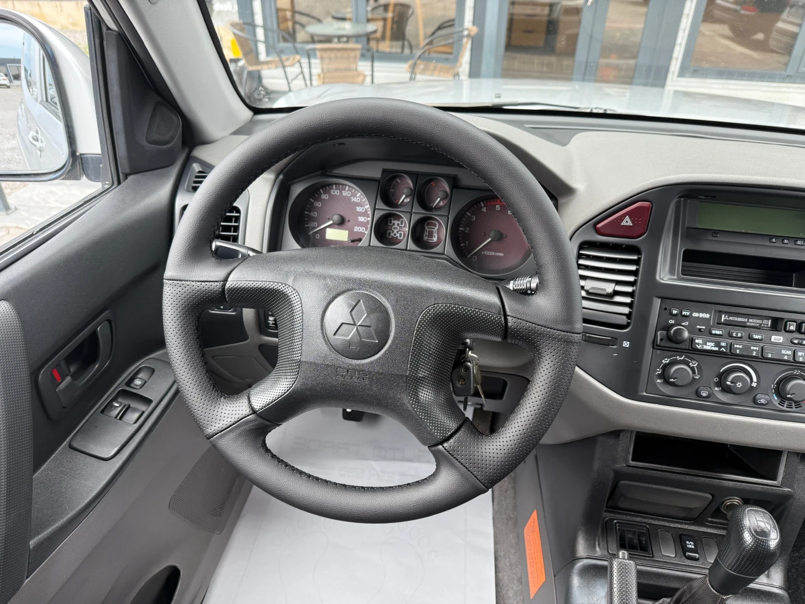 Mitsubishi Pajero 3.2 diesel Реални километри! ПЕРФЕКТЕН!  - изображение 7