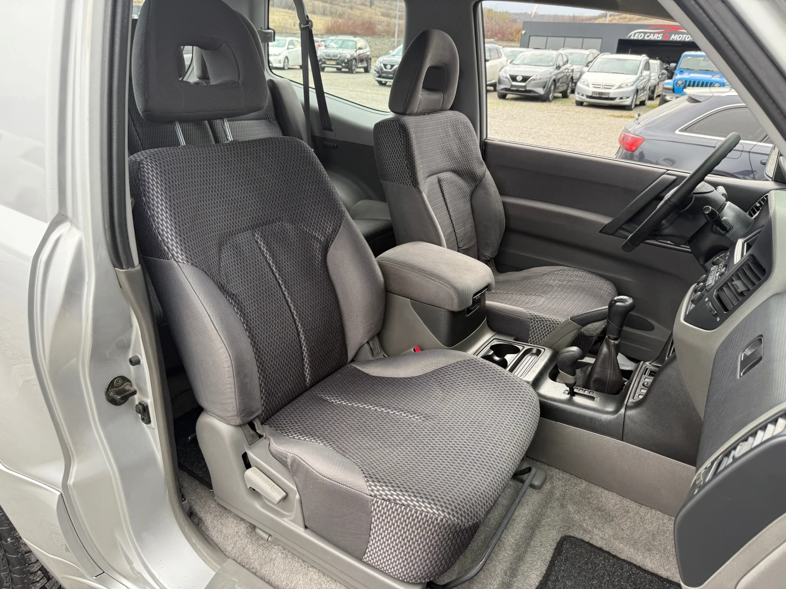 Mitsubishi Pajero 3.2 diesel Реални километри! ПЕРФЕКТЕН!  - изображение 10