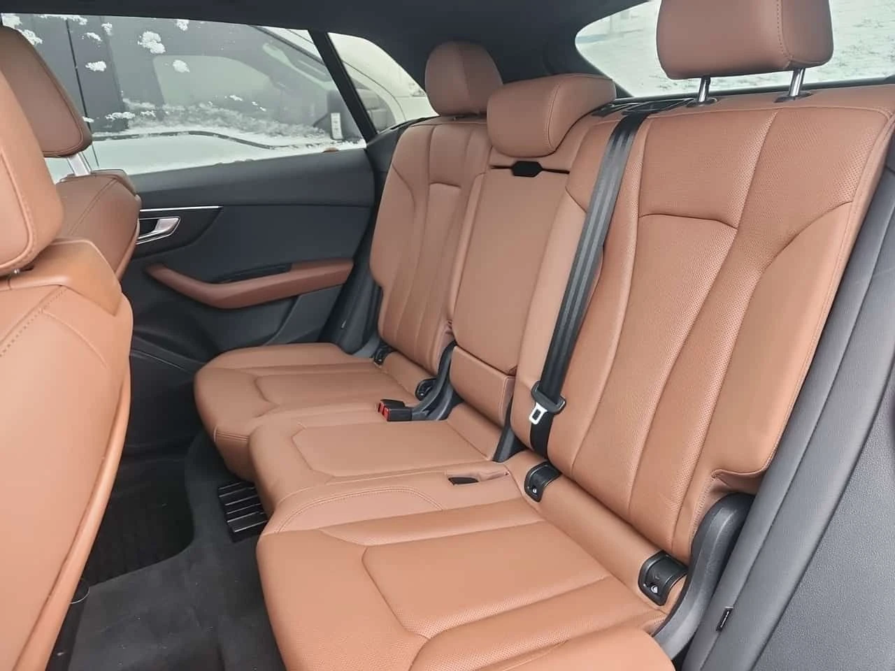 Audi Q8 PROGRESSIV | PANO | 360 | KEYLESS | ПОДГРЕВИ | , снимка 12 - Автомобили и джипове - 53930918