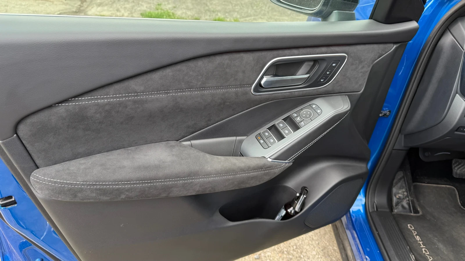 Nissan Qashqai TEKNA Pluse 2 tones , снимка 8 - Автомобили и джипове - 54151682