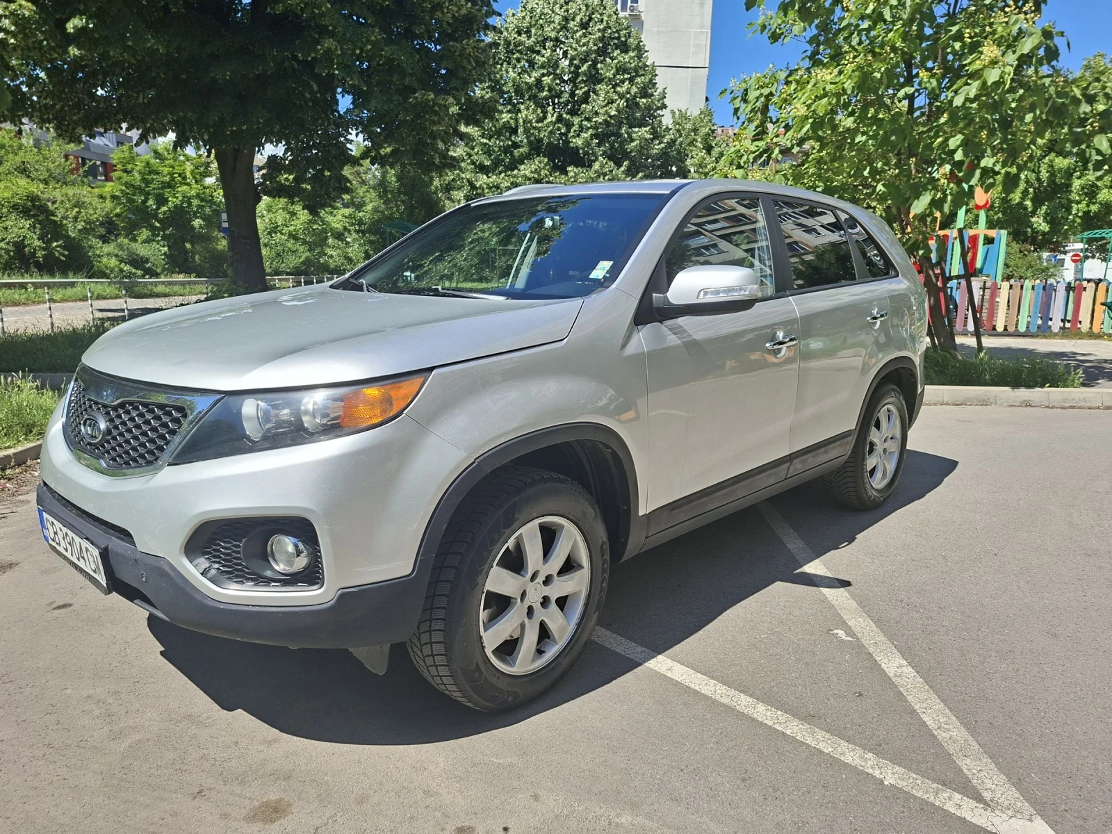 Kia Sorento Заводска газова 70 литра, снимка 2 - Автомобили и джипове - 54915083