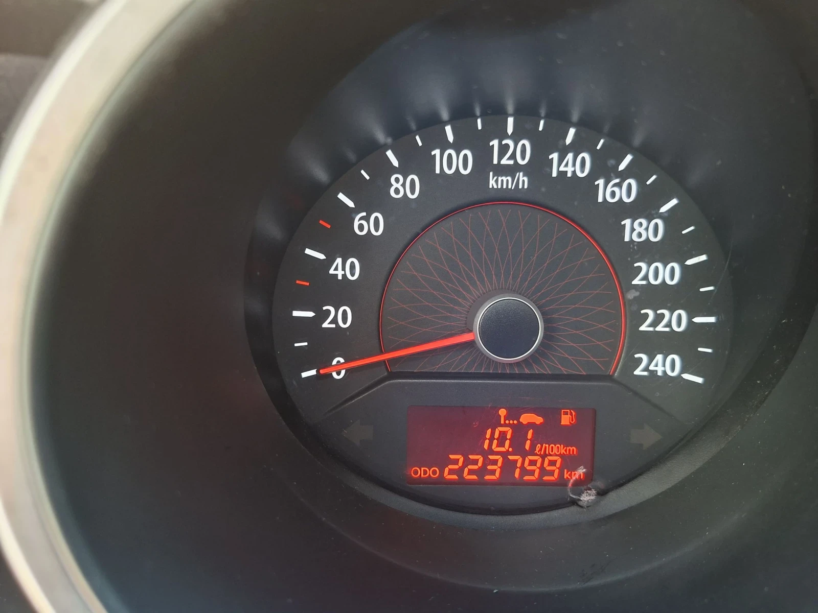 Kia Sorento Заводска газова 70 литра, снимка 6 - Автомобили и джипове - 54915083