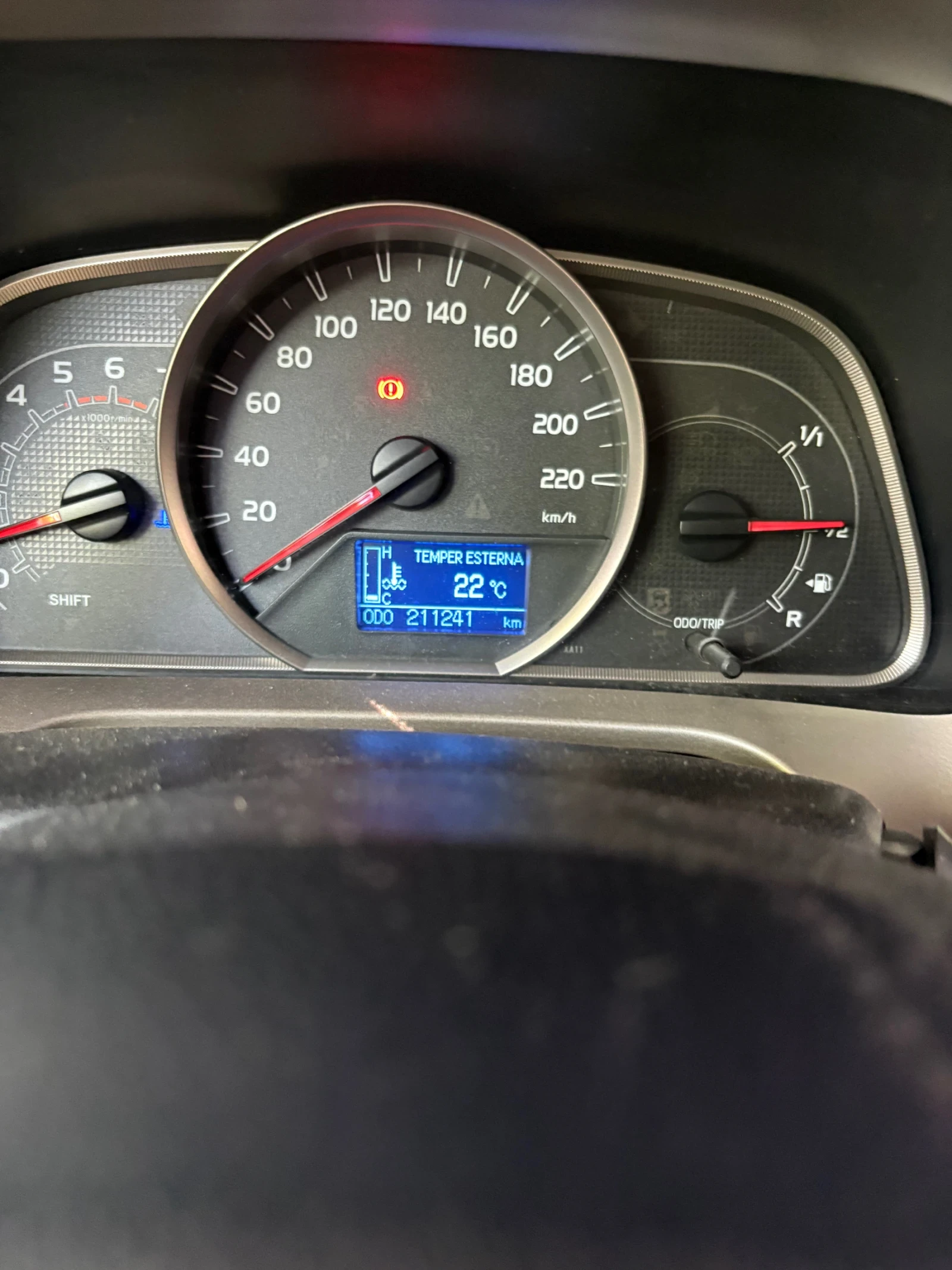 Toyota Rav4 2.2 D4D 150hp 4х4, снимка 7 - Автомобили и джипове - 54924631