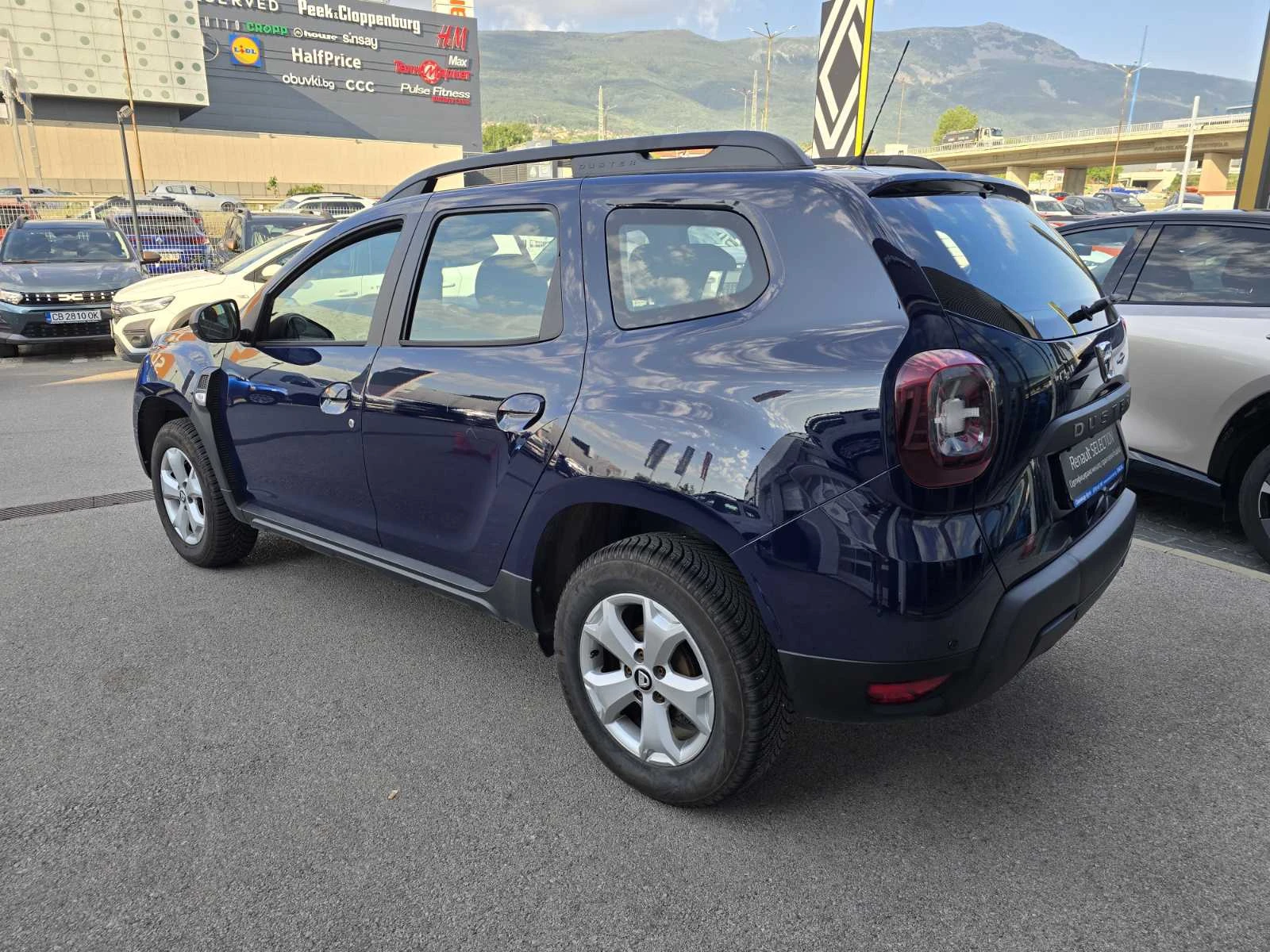 Dacia Duster 1.0 TCe 100 LPG 4x2, снимка 4 - Автомобили и джипове - 55124775