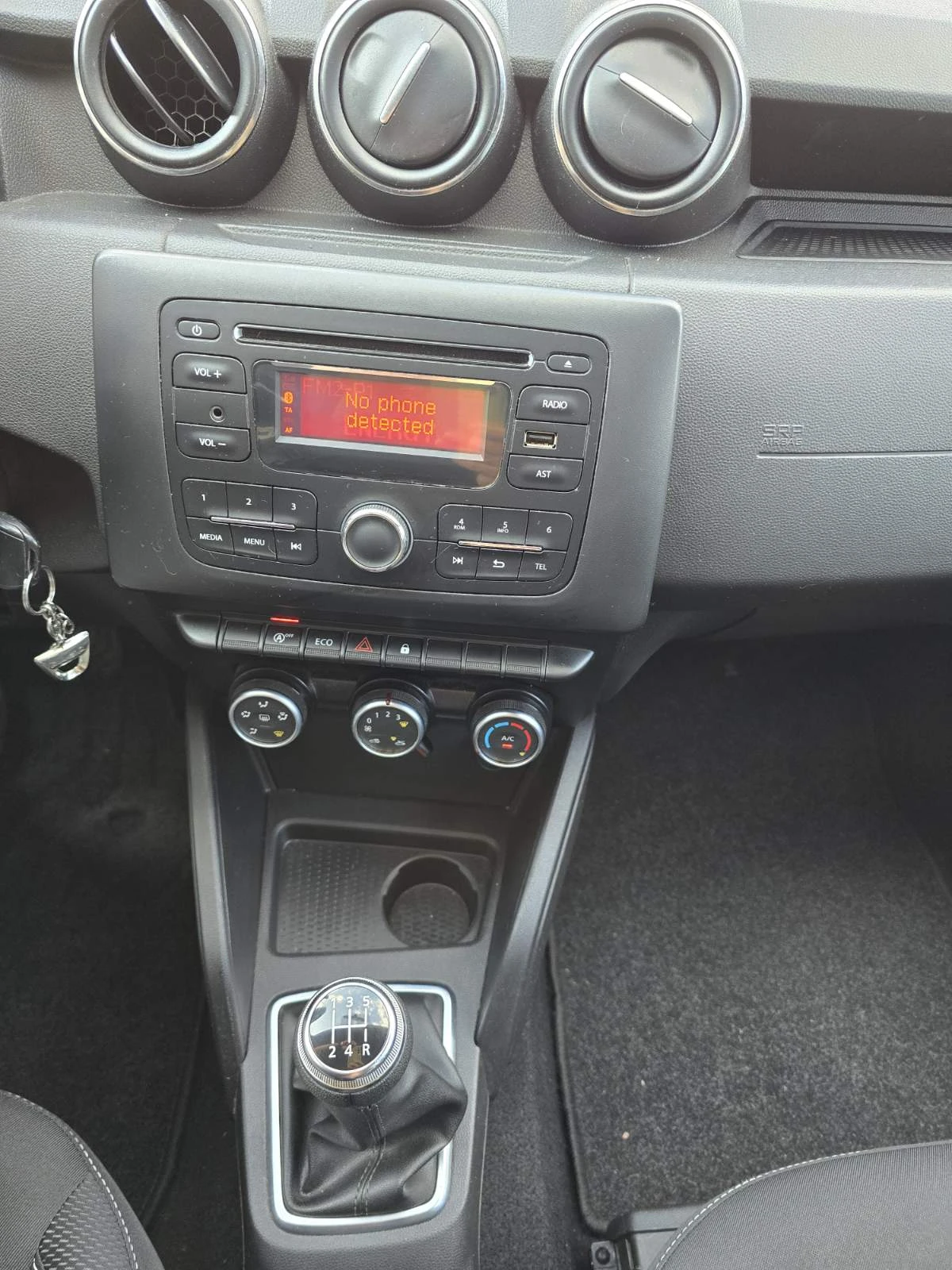 Dacia Duster 1.0 TCe 100 LPG 4x2, снимка 9 - Автомобили и джипове - 55124775