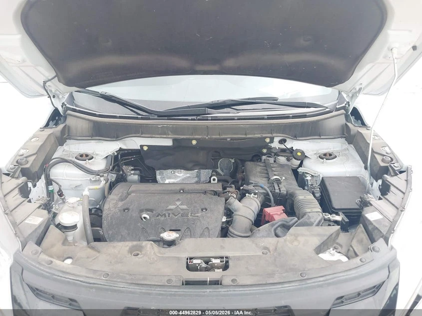 Mitsubishi Outlander 2.0l Sport, снимка 10 - Автомобили и джипове - 55570265