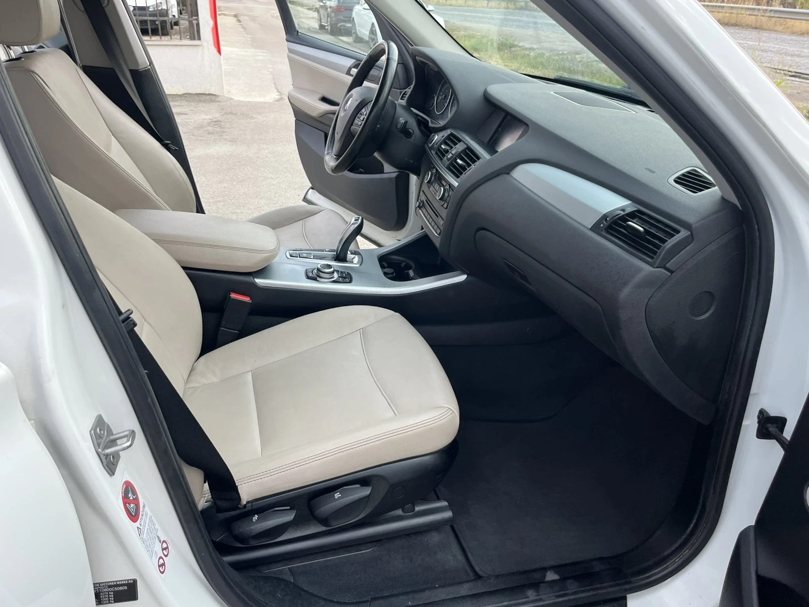 BMW X3 2.0d 143кс EURO 5B NAVI КОЖА ВНОС ИТАЛИЯ, снимка 10 - Автомобили и джипове - 55789162