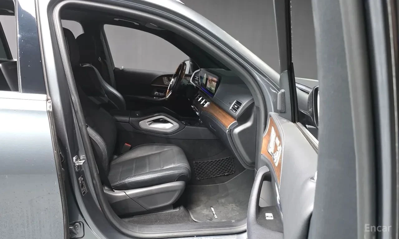 Mercedes-Benz GLS 400, снимка 8 - Автомобили и джипове - 56712065