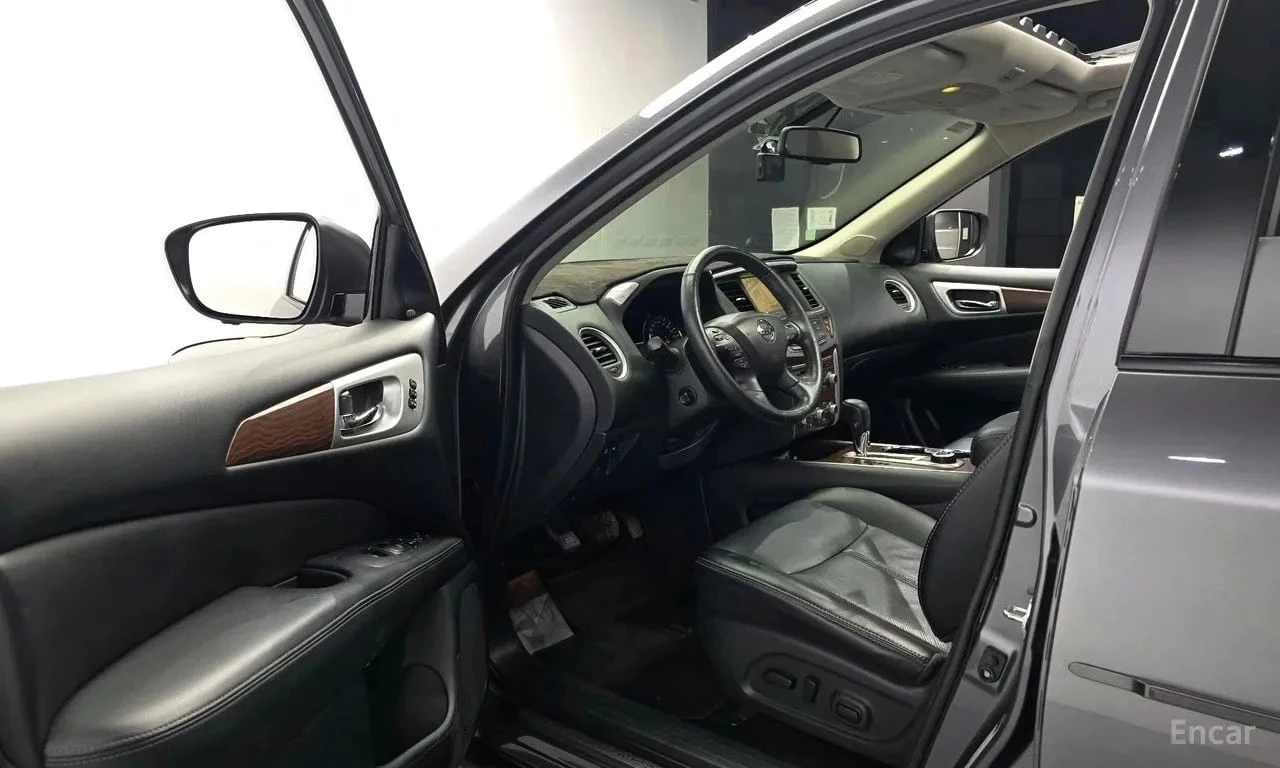 Nissan Pathfinder, снимка 10 - Автомобили и джипове - 56726838