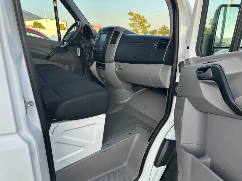 Mercedes-Benz Sprinter 316 klimatronik/navi/xenon/kamera/full, снимка 8 - Бусове и автобуси - 50653036