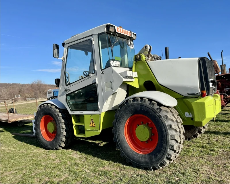 Телескопичен товарач Claas Ranger 960, снимка 1 - Селскостопанска техника - 48898975