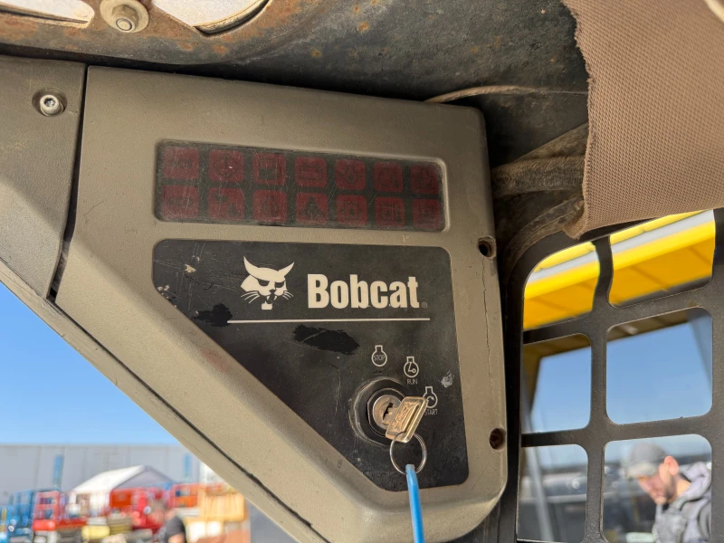 Мини челни товарачи Bobcat S130, снимка 11 - Индустриална техника - 49388502