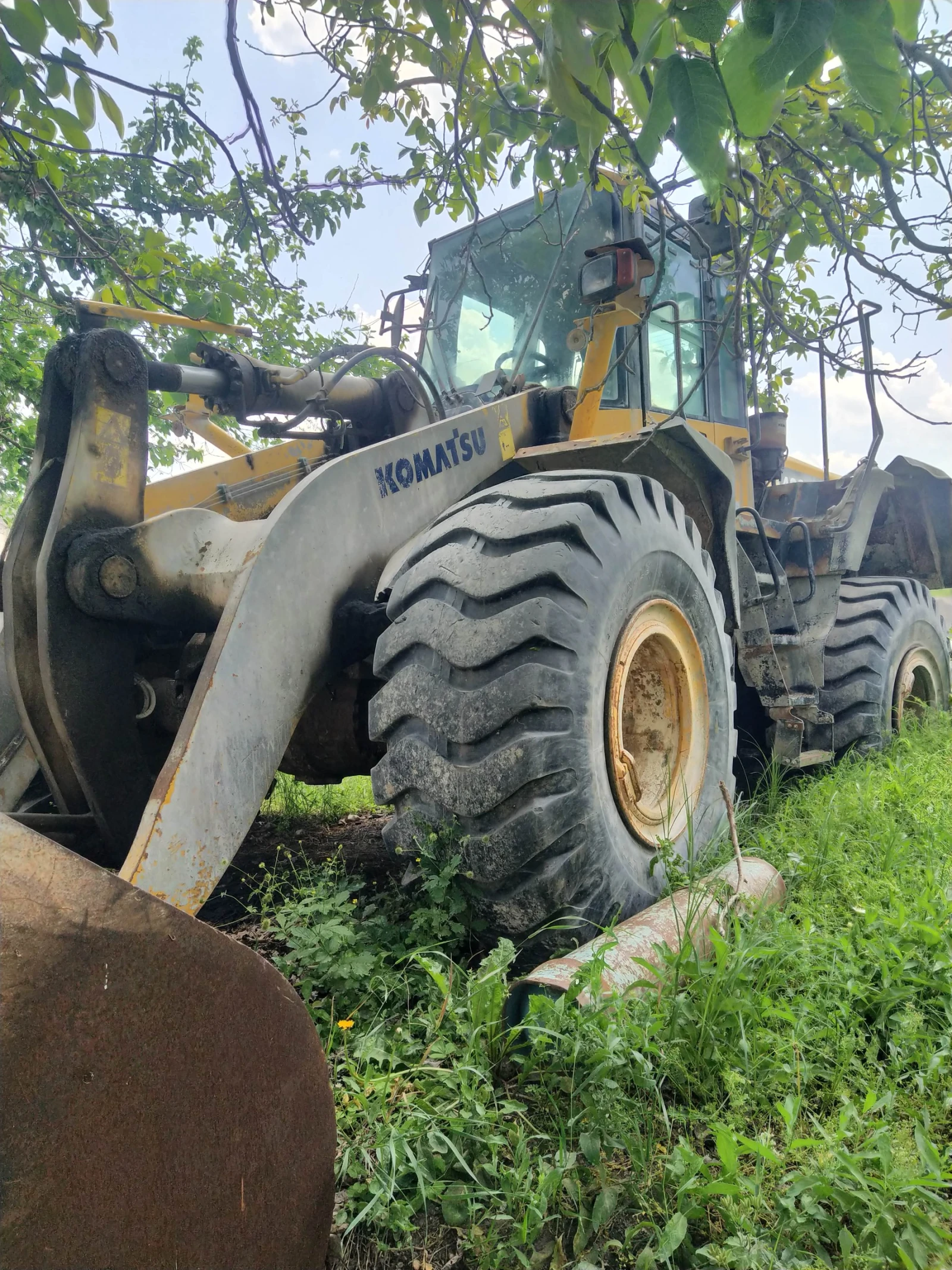 Челен товарач Komatsu  - изображение 9