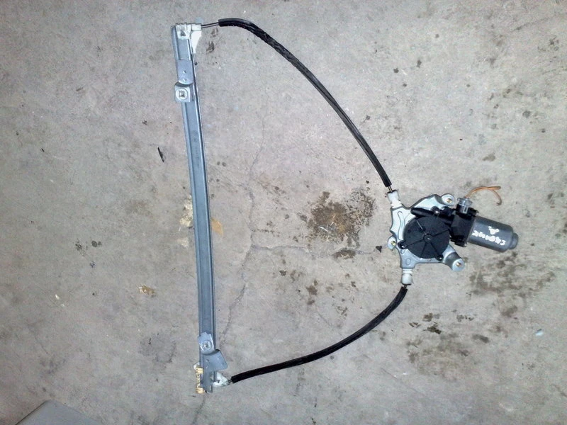 Ел.машинка стъкло за Рено Сценик  (предна дясна) 1,стъклоповдигач