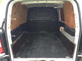 Peugeot Partner 1.5BlueHDI* 3места* 102кс* НАВИ, снимка 17