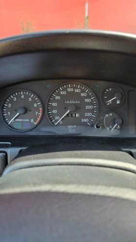 Mazda 323 1.5i, снимка 16