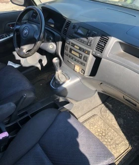 Toyota Corolla verso 2.0 d4d 2 бр, снимка 12