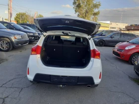 Toyota Auris  2, 0 D4D NAVI KEY LESS GO KAMERA TEMPOMAT | Mobile.bg    6