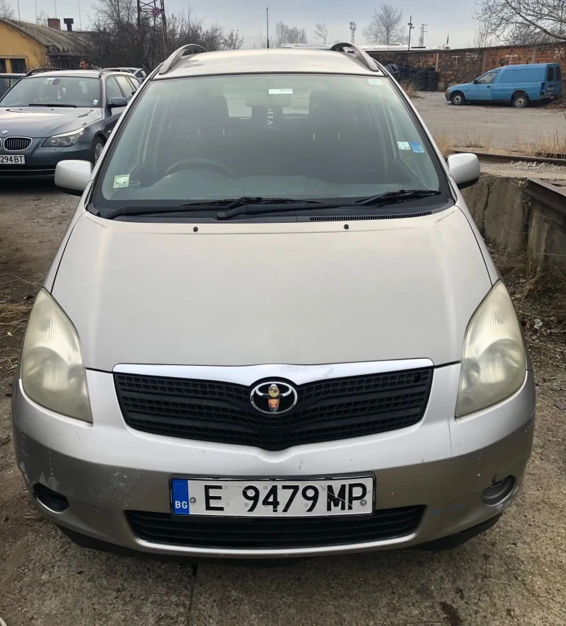 Toyota Corolla verso 2.0 d4d 2 бр, снимка 2 - Автомобили и джипове - 39102219