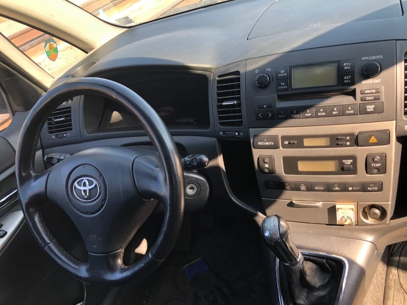 Toyota Corolla verso 2.0 d4d 2 бр, снимка 11 - Автомобили и джипове - 39102219